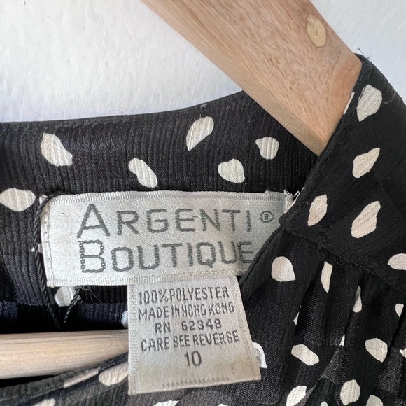 Women's ARGENTI BOUTIQUE blouse print point top black & white casual button 10. - Picture 10 of 10